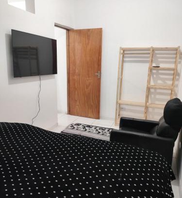 Furnas Apartment | Apartamento 1 no Tremembé quarto cozinha banheiro