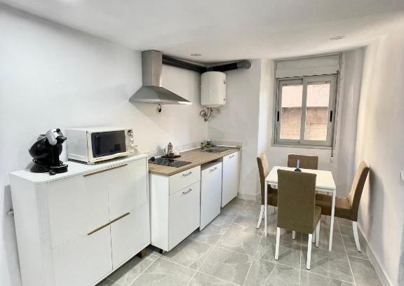 Berga Apartment | Apartamento céntrico económico en Berga p1
