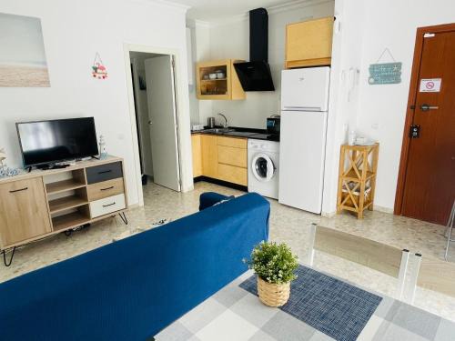Conil de la Frontera City Center Apartment | Apartamento Conil Playa & céntrico, con Aire Acond y WIFI -SOLO FAMILIAS Y PAREJAS-