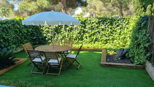 Calafat Apartment | Apartamento en Calafat con Jardin
