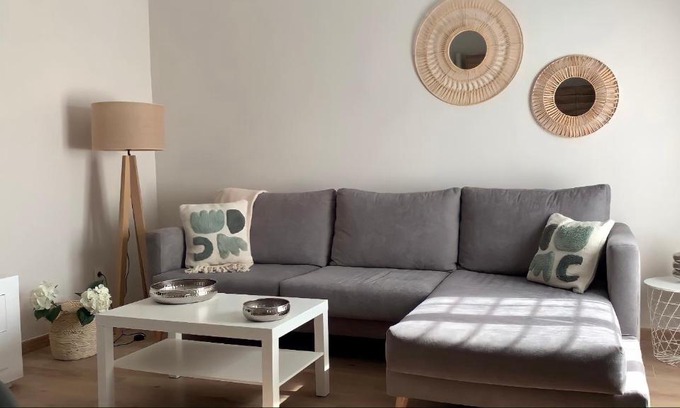 La Malva-rosa Apartment | Apartamento equipado playa Valencia OnesDeMar