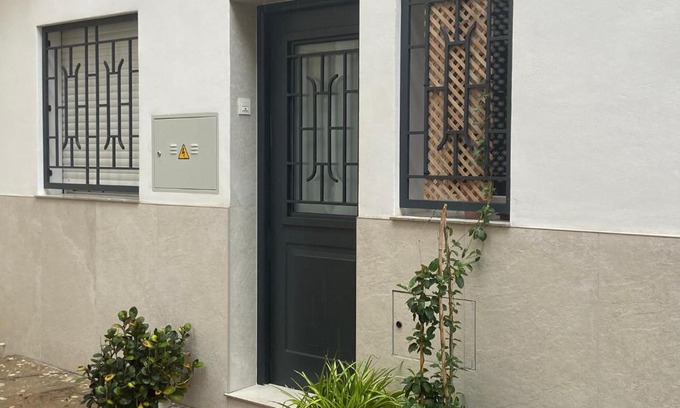La Mamola Apartment | Apartamento La Mamola