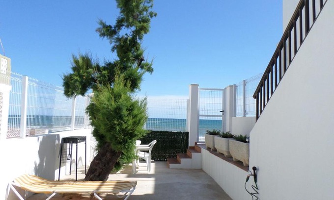 Les Deveses Apartment | Apartamento primera linea de playa WIFI gratis