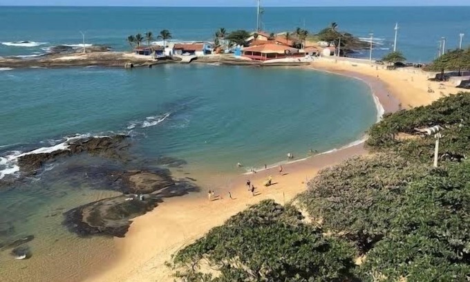 Centro Apartment | Apartamento Recém Reformado - 1 min da Praia das Castanheiras