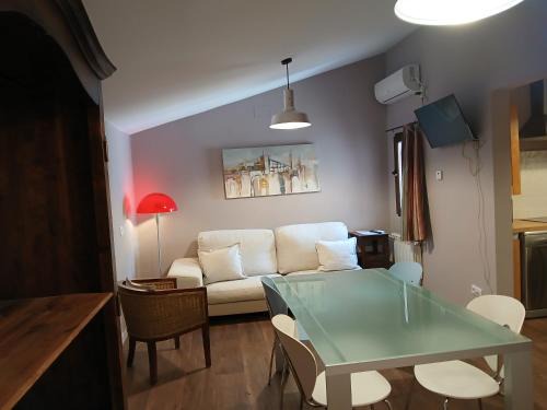Lleida Apartment | Apartamentos "Casa Melé" 3, Parking Privado Opcional