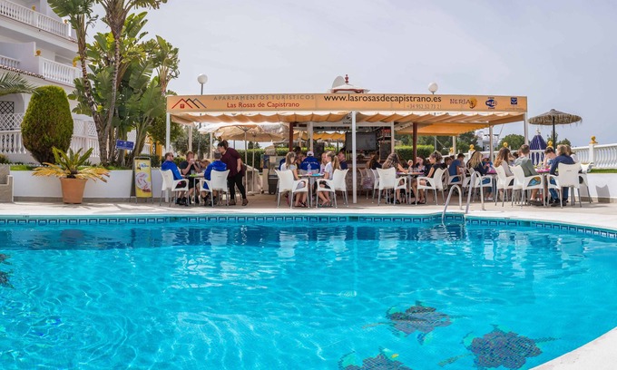 Nerja Hotel | Apartamentos Turísticos Las Rosas de Capistrano