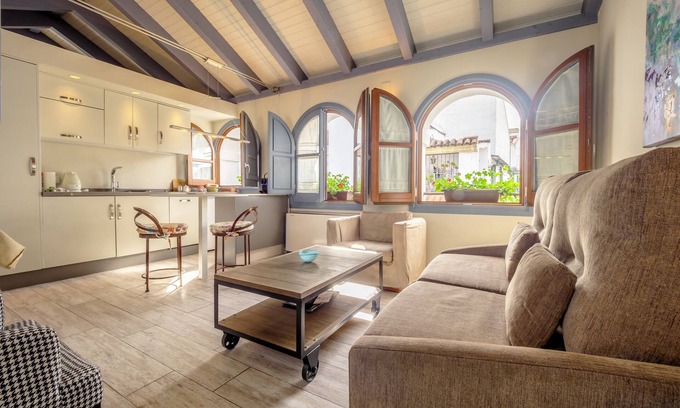Cordoba Old City Apartment | Apartasuites Alberca