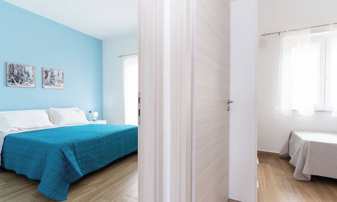 Isola di Capo Rizzuto Apartment | ApartHotel Capo Rizzuto - Sea View Apartments 40mt from the Reserved Beach