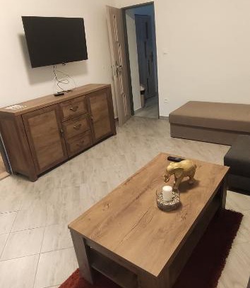 Chotin Apartment | Apartman Damm Point