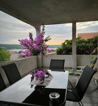 Gornji Karin Apartment | Apartman Mihaela