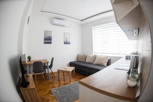 Banovo brdo Apartment | APARTMAN TEA 3