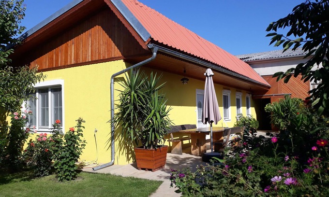 Sankt Andra am Zicksee Apartment | Apartments Sattler 3 | handicapped accessible | pets | family-friendly