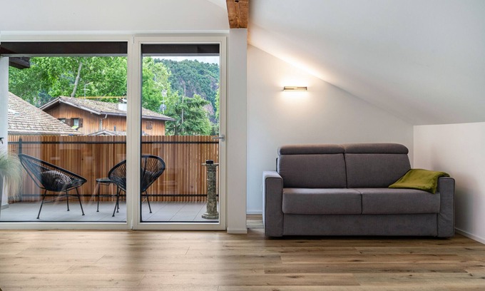 Auer Apartment | Apartment '1' with Mountain View, Wi-Fi and Air Conditioning