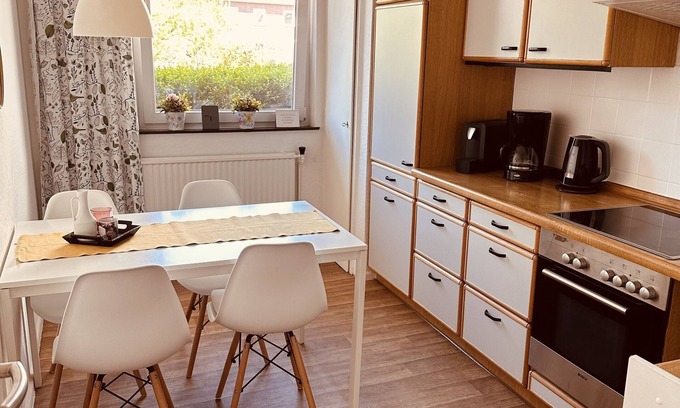 Heppens Apartment | Apartment 3 - Central but quiet near the beach with optimal shopping facilities