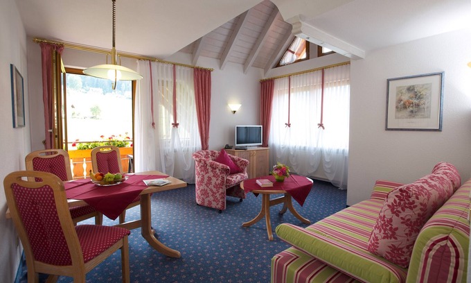 Tonbach Apartment | Apartment 'A 31' with mountain view, private terrace and Wi-Fi