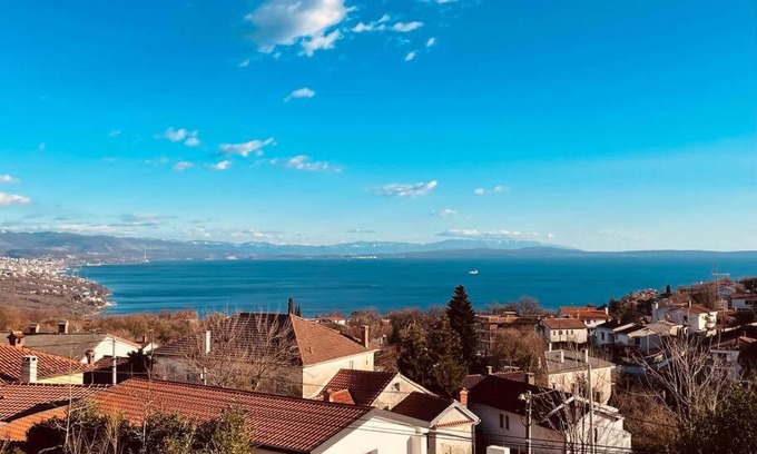 Mihotici Apartment | Apartment above Opatija, N’Amor