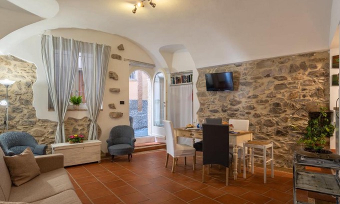 Conscente Apartment | Apartment Adelasia by Interhome