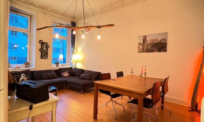 Eimsbuettel Apartment | Apartment 'Ahoi' with Private Garden, Balcony and Wi-Fi