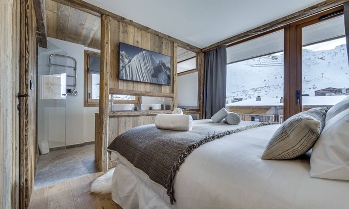 Les Almes Villa | Apartment Alpine 2 - Four Bedroom Villa, Sleeps 8