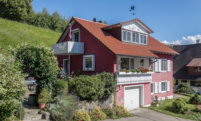 Lindau Apartment | Apartment "Annemarie and Walter Hechelmann" near Lake Constance with Mountain View