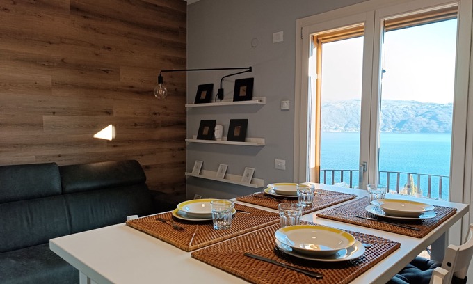 Gargnano Apartment | Apartment 'Appartamento Abba Durke' with Lake View, Shared Pool and Balcony