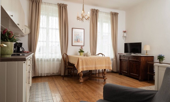 Kritzendorf Apartment | Apartment 'Bioweingut Hauerhof 99 - 4' with Shared Terrace, Wi-Fi and Air Conditioning