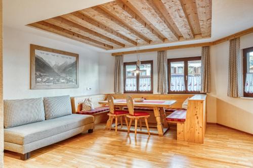 Mieders Apartment | Apartment by Hotel Alpenstolz