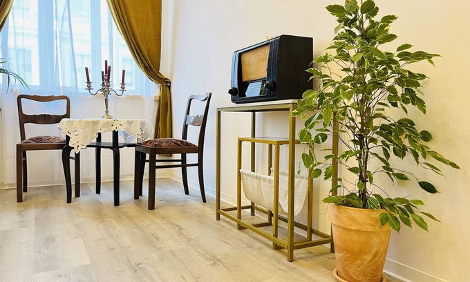 Goerlitz Apartment | Apartment 'Charmantes Film - Loft Görlitz' with Shared Terrace and Wi-Fi