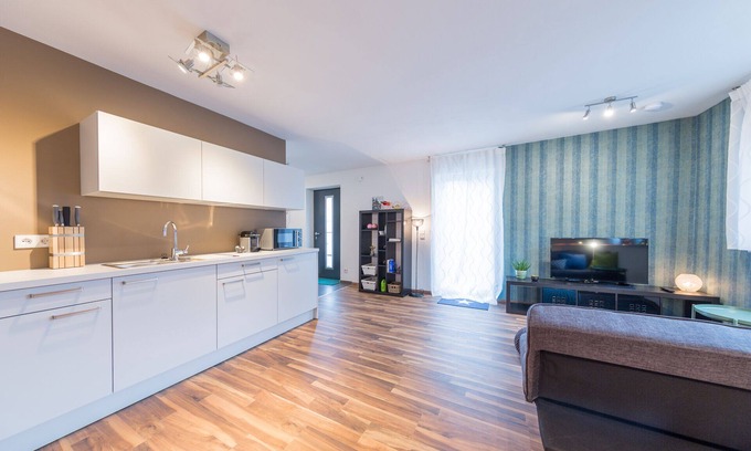 Kirchheim unter Teck Apartment | Apartment Kirchheim - 2.5 Zi modern furnishings, centrally located