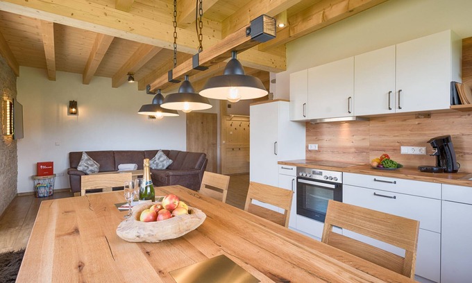 Schollach Apartment | Apartment 'Felsenstüble' with Private Terrace, Shared Garden and Wi-Fi