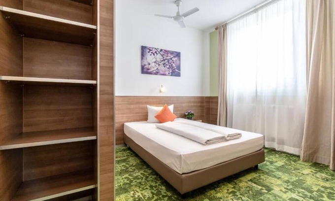 Altdorf Hotel | Apartment for 1 per. with own bathroom, own kitchen