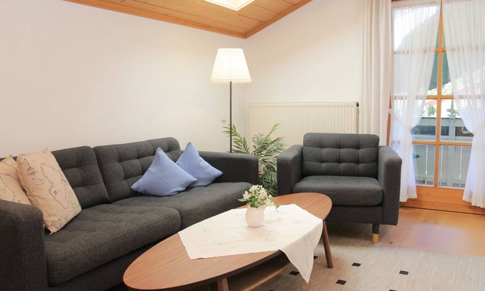 Kreuzfeld Apartment | Apartment for 2 persons with balcony, 70m², kitchen, living room, bedroom