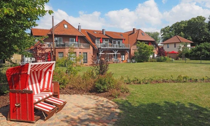 Dobin am See Apartment | Apartment for 8 persons approx. 140 qm in Flessenow, Mecklenburg-Western Pomerania (Mecklenburg Lake District)