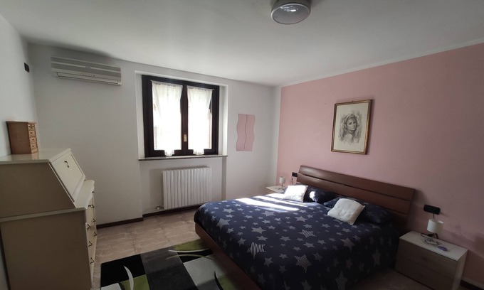 Castellanza House | Apartment for business trips and study with large garden and veranda