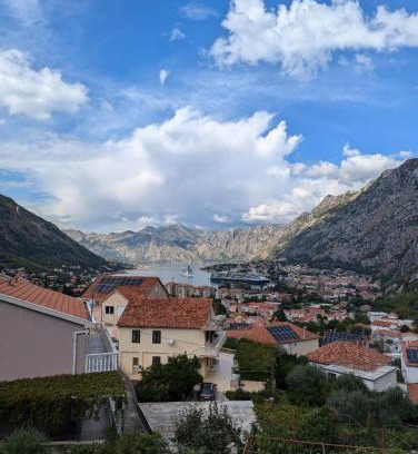 Skaljari Apartment | Apartment Gara