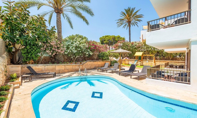 Cala Ferrera Apartment | Apartment 'Gran Sol Family 6' with Shared Pool, Wi-Fi, and Air Conditioning
