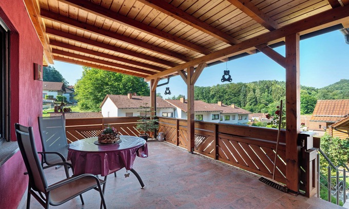 Darstein Apartment | Apartment 'Grimm' with Shared Terrace and Wi-Fi