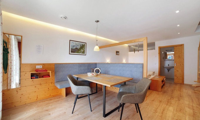 Verano Apartment | Apartment 'Heimat' with Mountain View, Shared Terrace and Wi-Fi