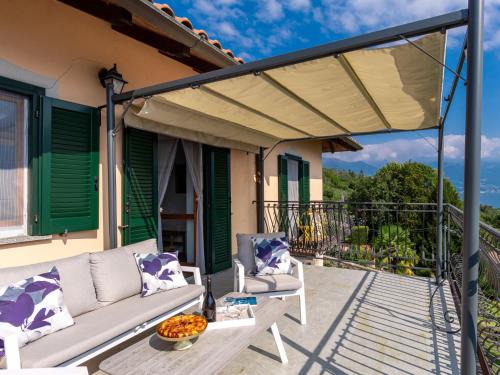 Vignola Apartment | Apartment Home2Sunrise by Interhome