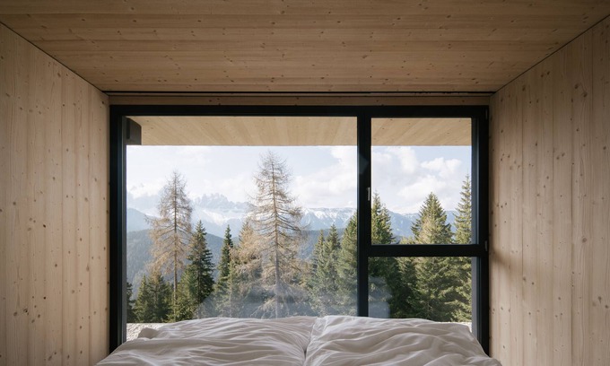 Bressanone Apartment | Apartment Hotel "Anders Mountain Suites 3" with Private Sauna, Slope Access & Wi-Fi