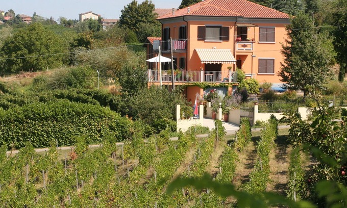Francia-Casella Apartment | Apartment "il Loggione" Villa I Due Padroni, with pool