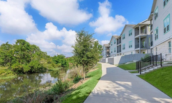 Leander Apartment | Apartment in Austin Modern Elevator WIFI Modern
