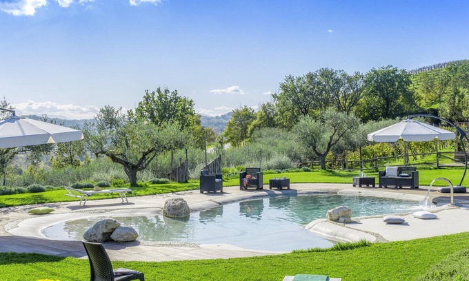 Fermo House | Apartment in Fermo with Heated Pool