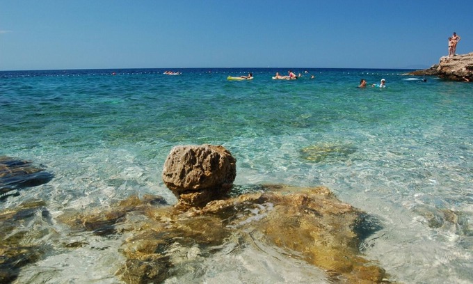 Island Hvar Apartment | Apartment in Jelsa with Terrace, Air condition, WIFI (4440-3)