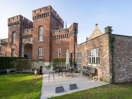 Bazel House | Apartment in Kruibeke Wissekerke Castle