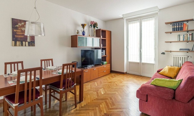 Simonetta Apartment | Apartment in Milan with 2 bedrooms sleeps 3