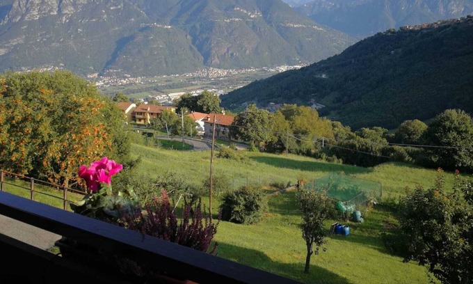 Pisogne Apartment | Apartment in the Val Palot, spectacular views!