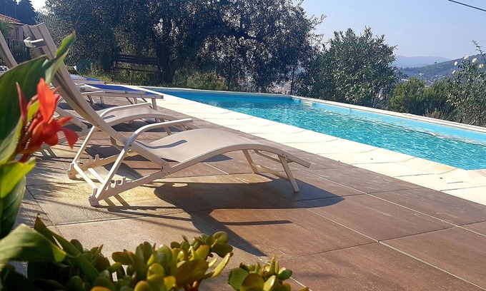 Imperia Villa | Apartment in villa with pool, garden, large terrace, free Wifi