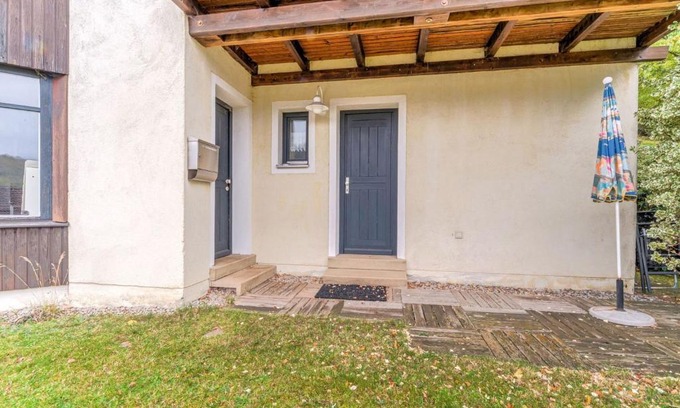 Warmensteinach Apartment | Apartment in Warmensteinach with Private Terrace and Garden