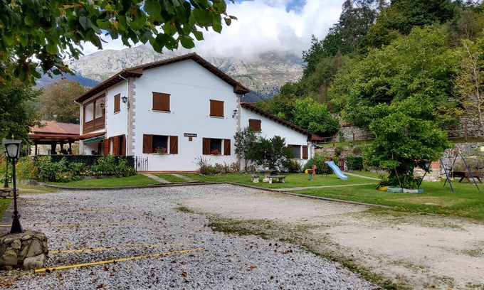 Penamellera Alta Apartment | Apartment 'Juana' with Mountain View, Private Terrace and Wi-Fi